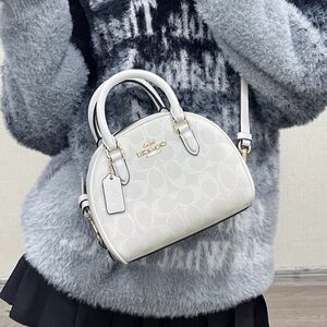 Coach White SYDNEY SATCHEL IN SIGNATURE CANVAS